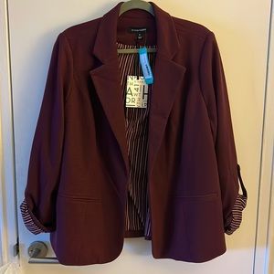 Woman’s Brand New Knit Striped Lined Plus Size Burgundy Blazer